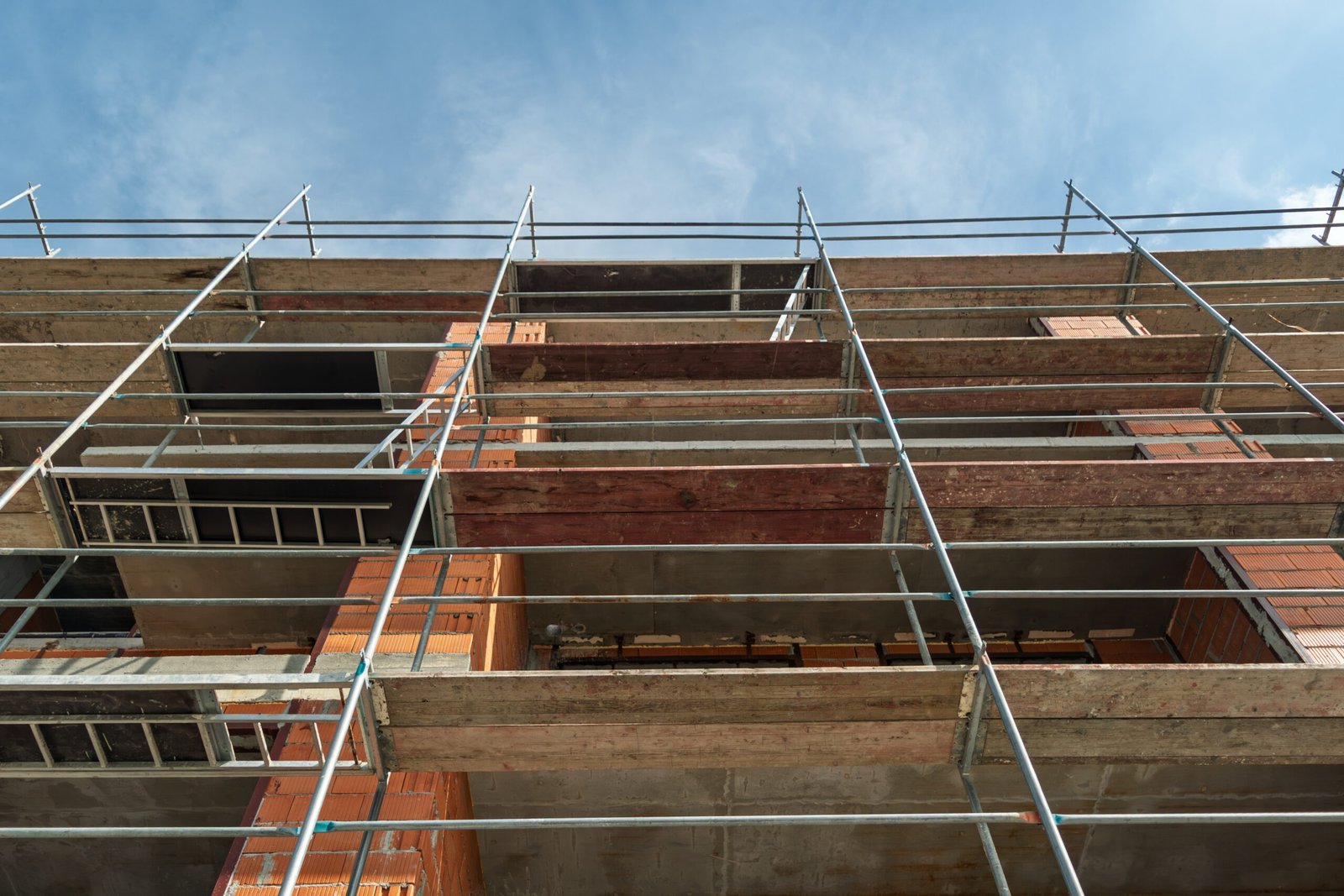 Gerüstbau Leverkusen – Gerüstmontage an der Fassade